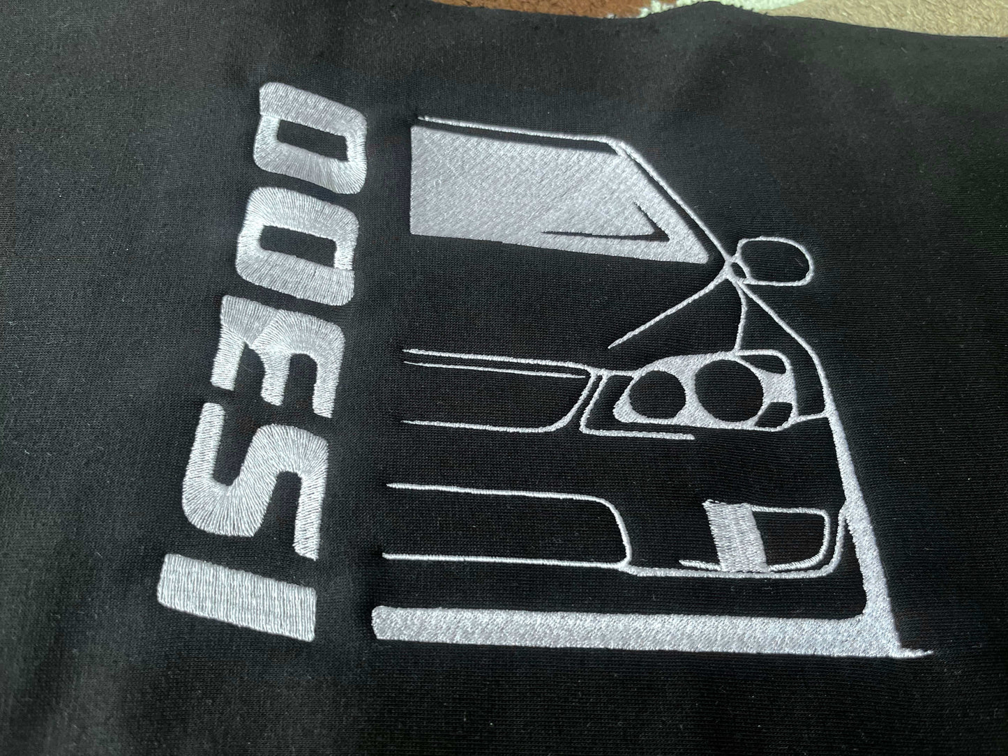 Egyedi Hímzett Autós Pulcsi