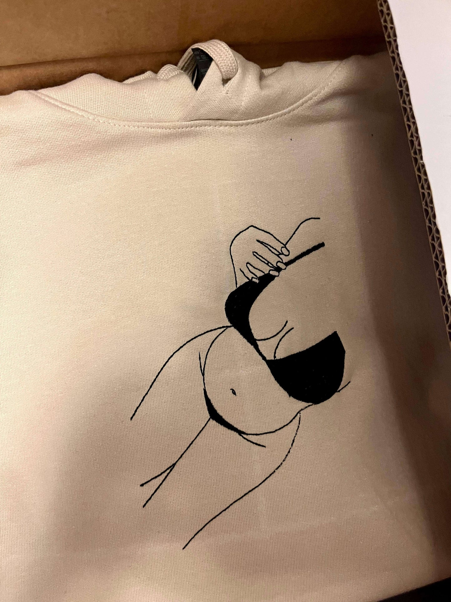 Egyedi Hímzett Spicy Pulcsi